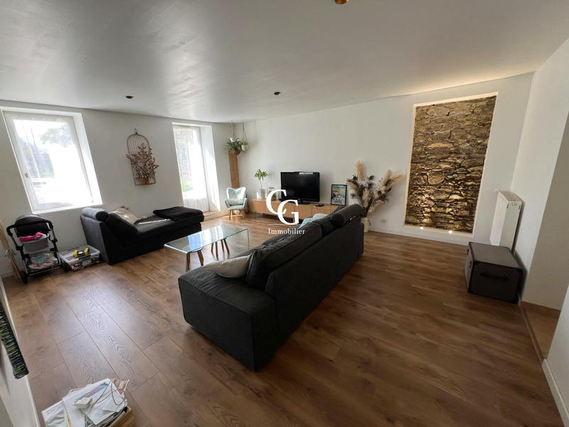 Maison ancienne - 200 m² - 8 pièces