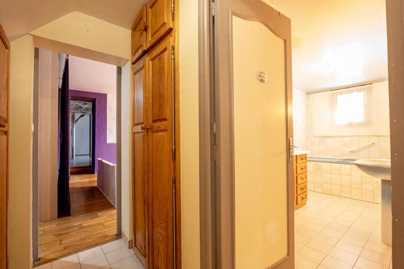 Maison - 200 m² - 9 pièces