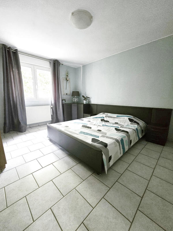 Maison - 186 m² - 8 pièces