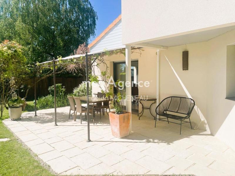 Maison - 149 m² - 8 pièces