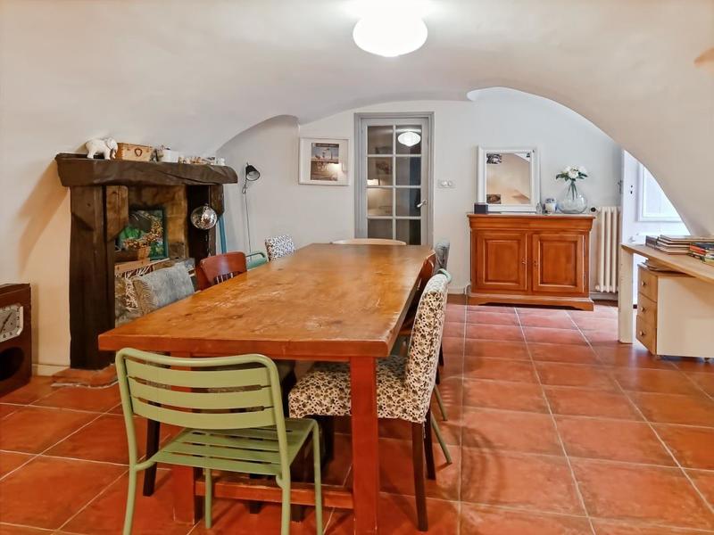 Maison - 184 m² - 7 pièces