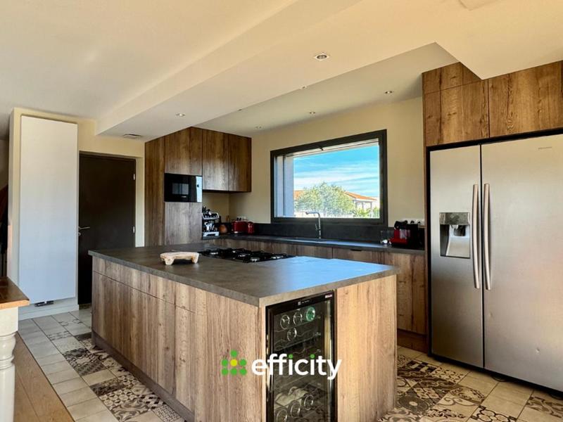 Maison - 143 m² - 5 pièces