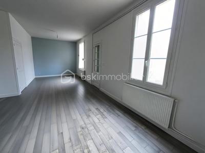 Maison - 162 m² - 6 pièces