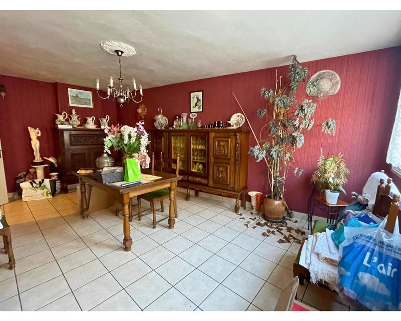 Maison - 121 m² - 7 pièces