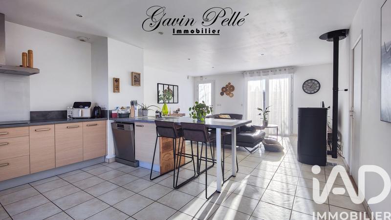 Maison - 93 m² - 4 pièces