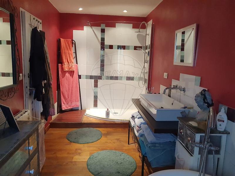 Maison - 192 m² - 5 pièces