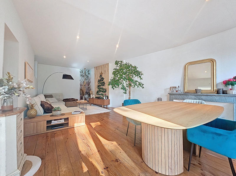 Appartement - 84 m² - 3 pièces