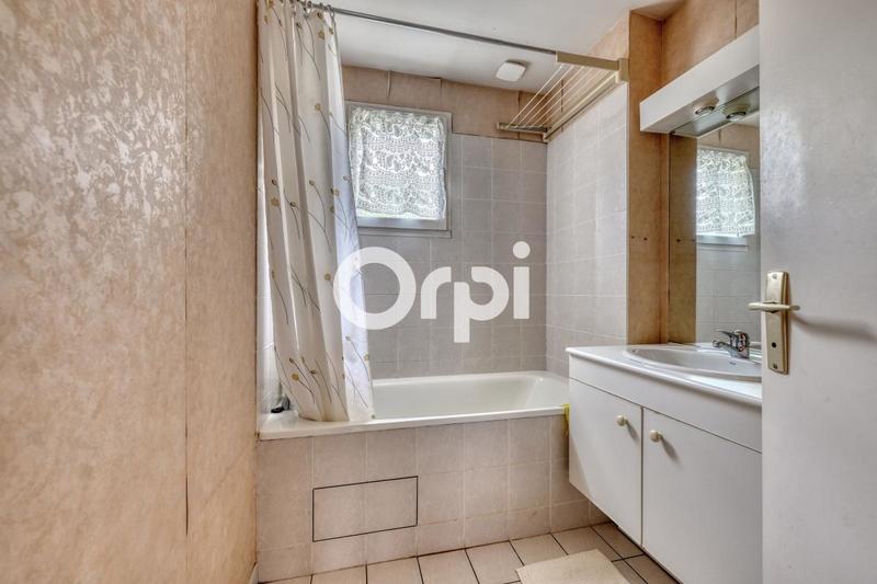 Maison - 105 m² - 4 pièces