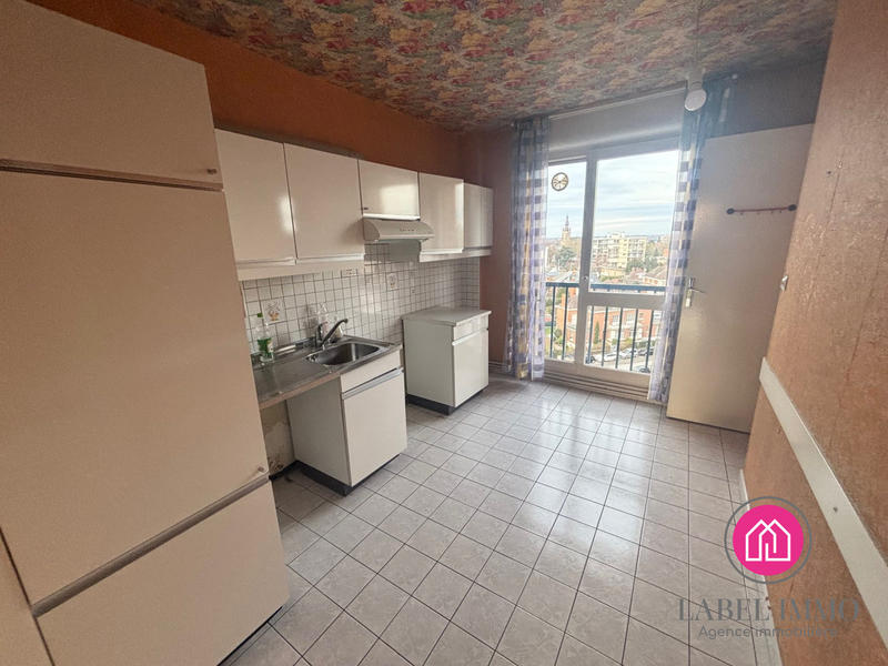 Appartement - 100 m² - 6 pièces