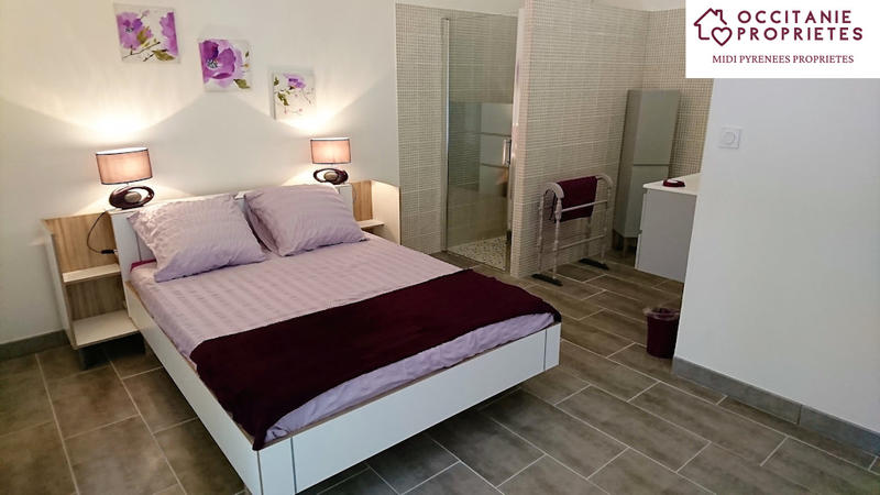 Villa - 269 m² - 13 pièces