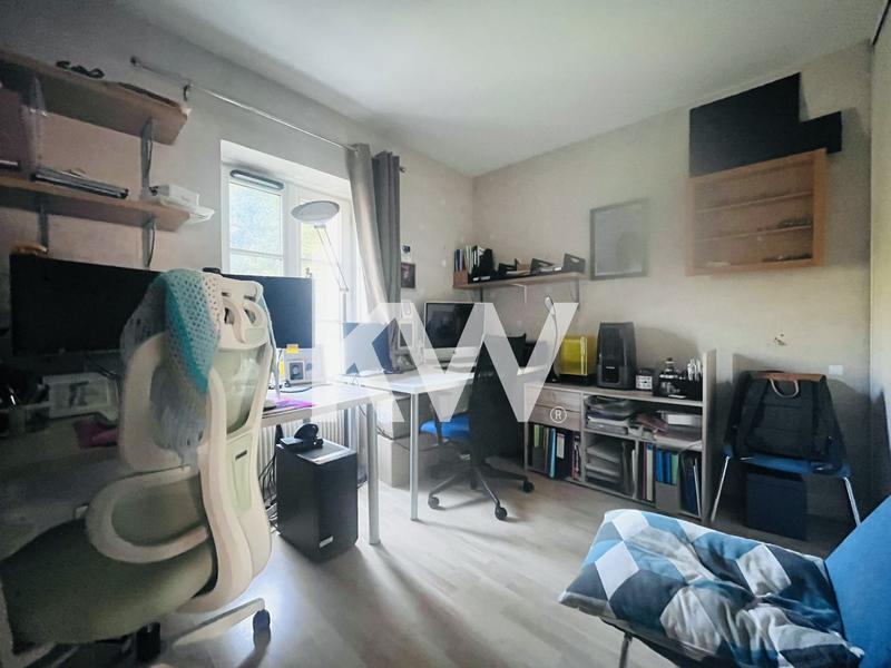 Appartement - 99 m² - 5 pièces