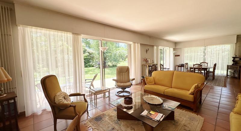 Maison d'architecte - 212 m² - 8 pièces