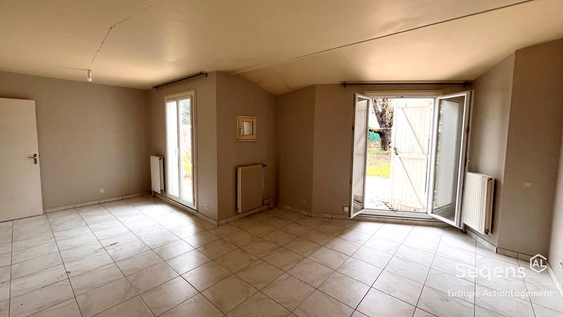 Maison - 93 m² - 4 pièces