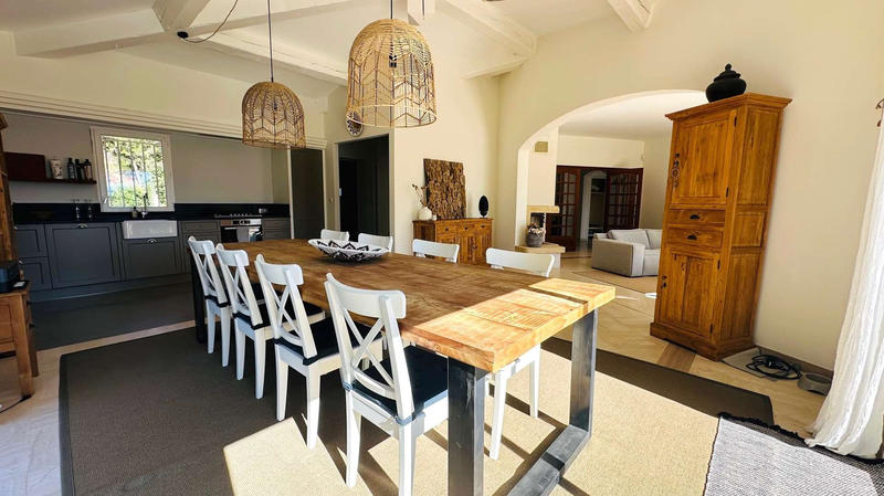 Villa - 250 m² - 10 pièces