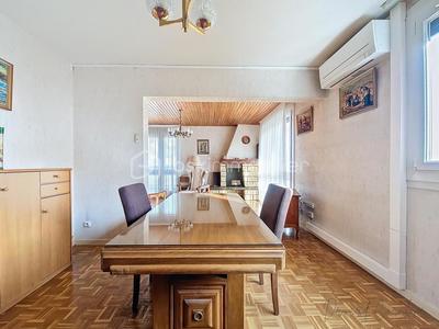 Appartement - 103 m² - 5 pièces