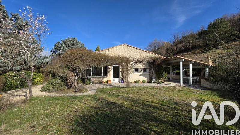 Maison - 158 m² - 8 pièces