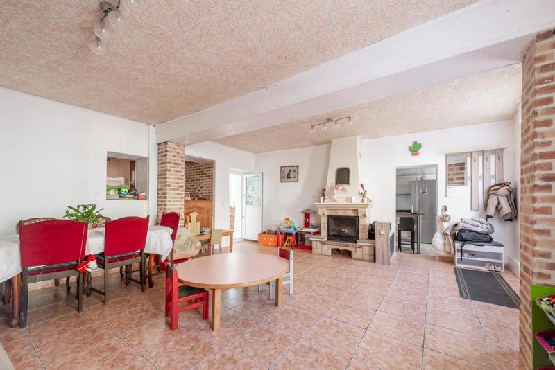 Maison - 308 m² - 11 pièces