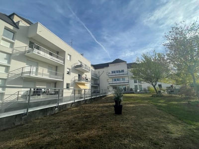 Appartement - 99 m² - 5 pièces