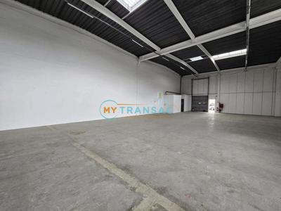 Local d'activité / Entrepôt - 304 m²