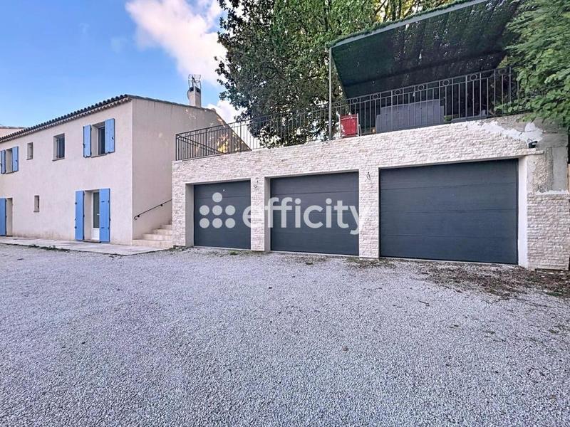 Maison - 145 m² - 5 pièces