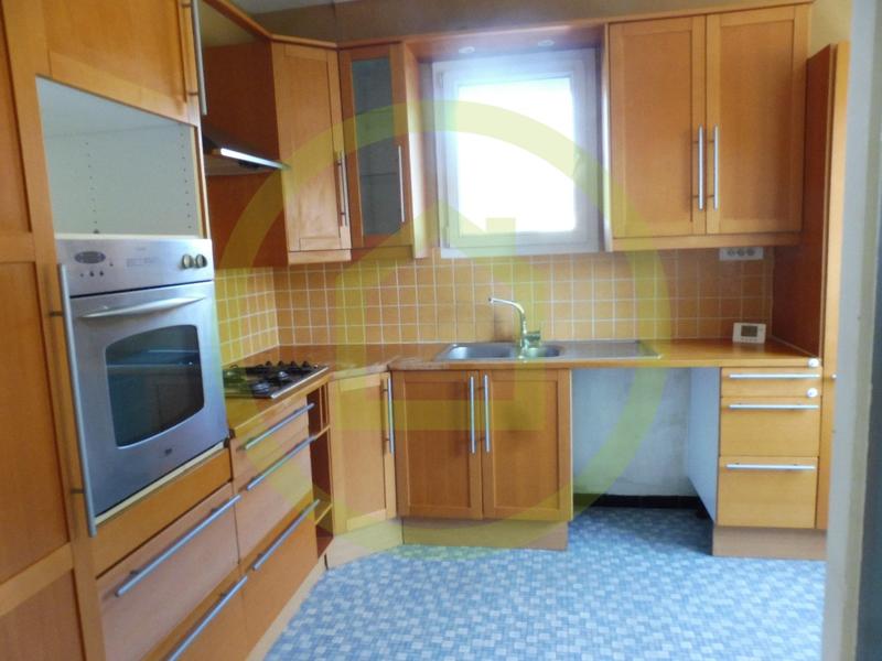 Maison - 177 m² - 10 pièces