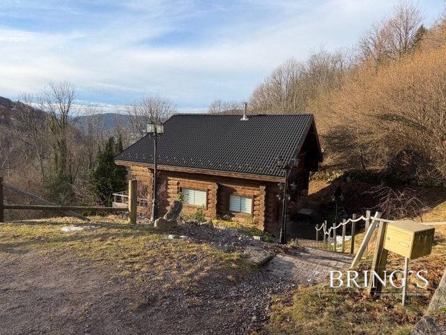 Châlet - 205 m² - 7 pièces