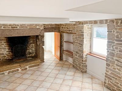 Maison - 230 m² - 6 pièces