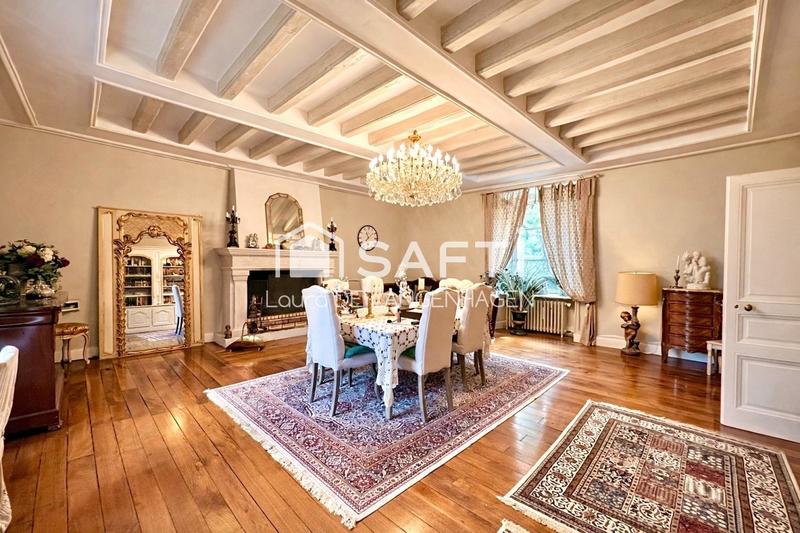 Propriété - 358 m² - 12 pièces