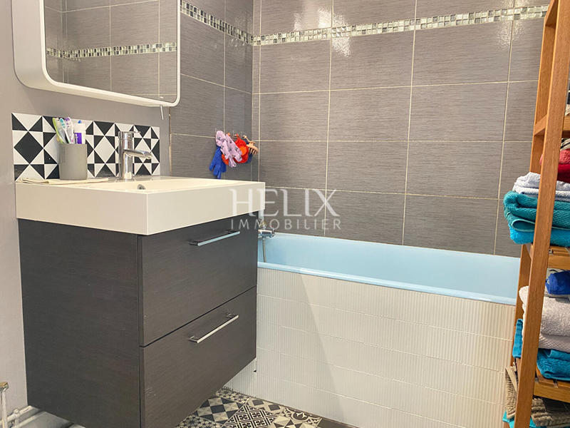 Appartement - 86 m² - 5 pièces