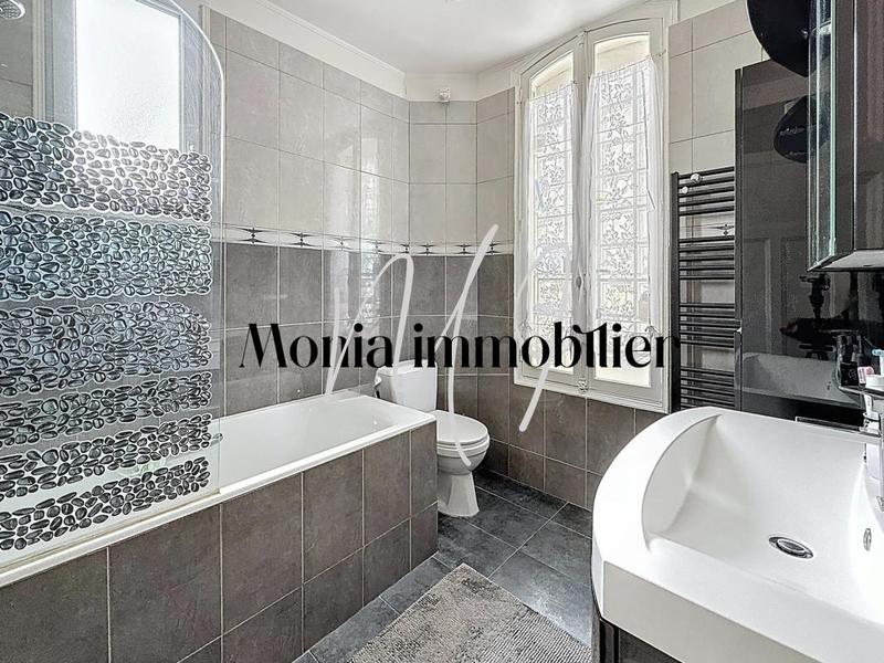 Maison - 170 m² - 7 pièces