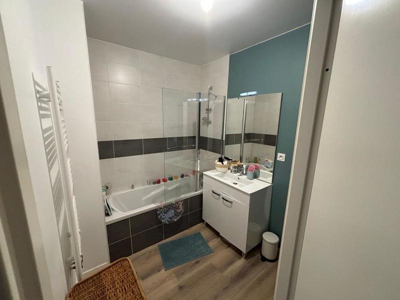 Appartement - 81 m² - 4 pièces