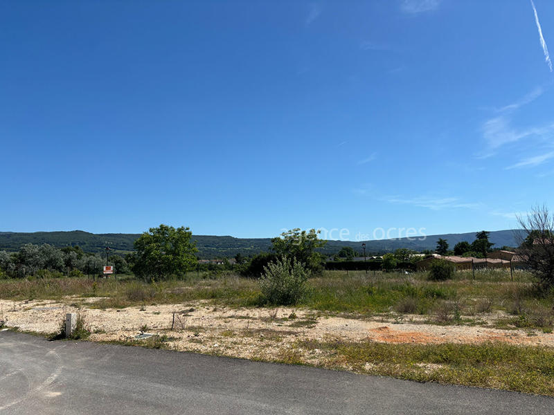 Terrain - 689 m²