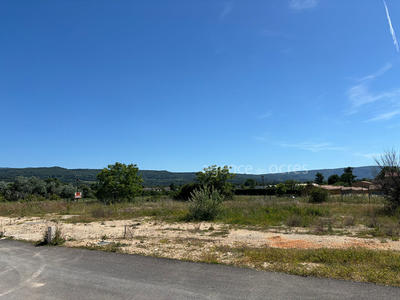 Terrain - 689 m²