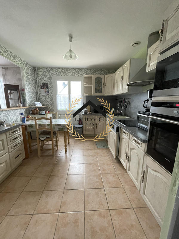 Maison traditionnelle - 120 m² - 4 pièces