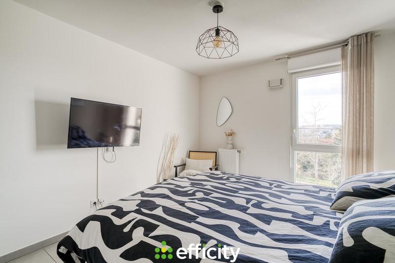 Appartement - 82 m² - 4 pièces