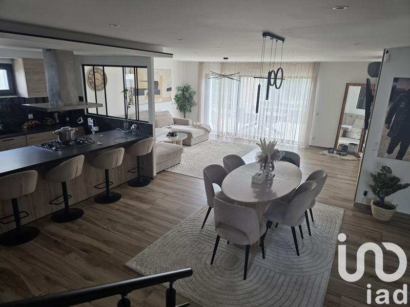 Maison - 146 m² - 5 pièces