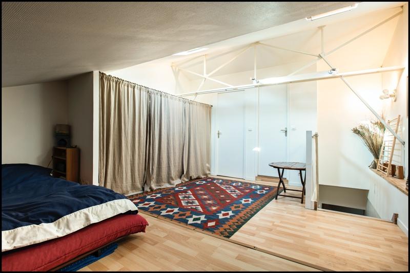 Loft - 216 m² - 5 pièces