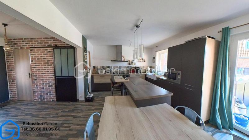 Maison traditionnelle - 96 m² - 6 pièces