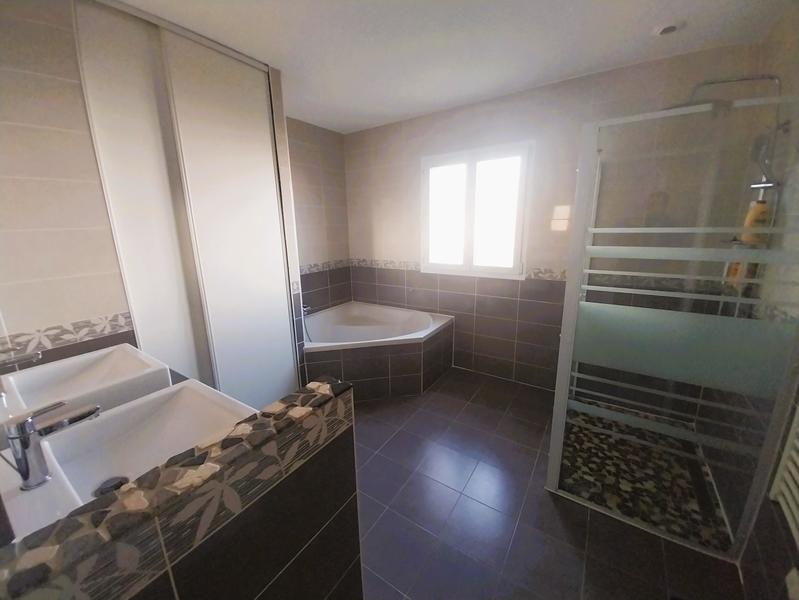 Maison - 126 m² - 5 pièces