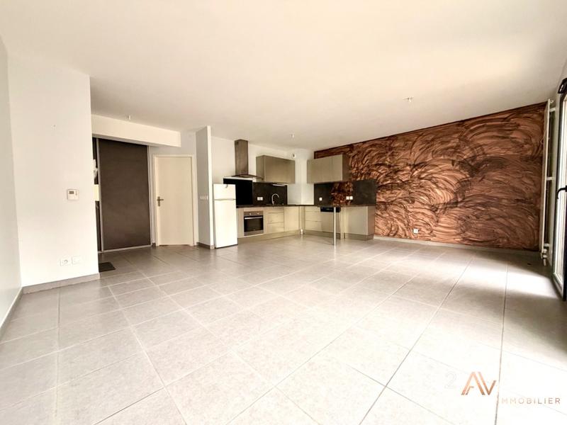 Appartement - 70 m² - 3 pièces