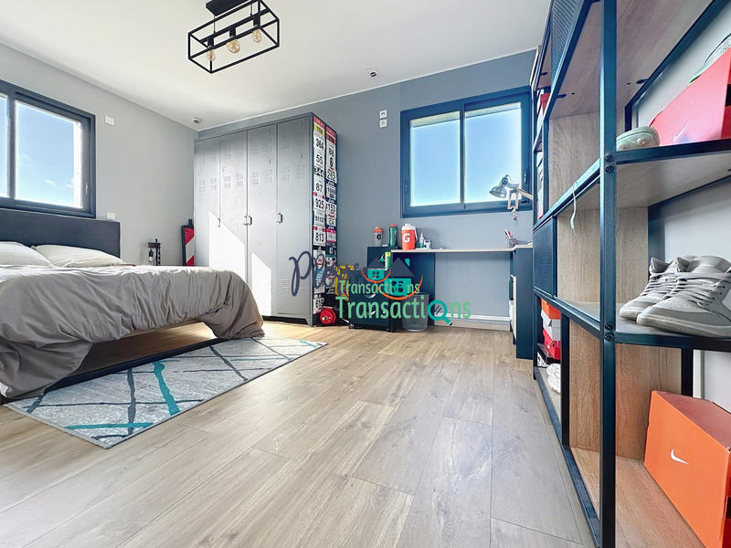 Maison contemporaine - 167 m² - 6 pièces