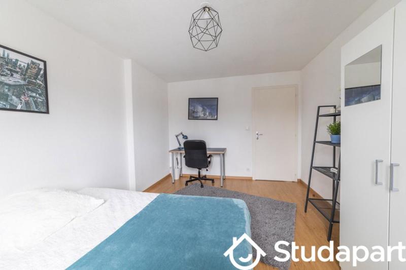 Chambre - 17 m² - 1 pièce