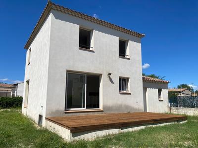 Maison - 86 m² - 4 pièces