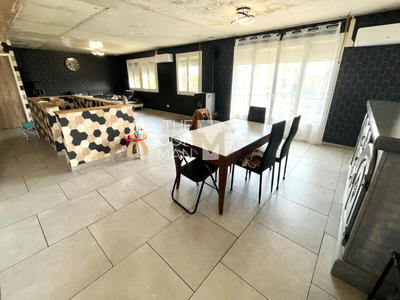 Maison - 145 m² - 6 pièces