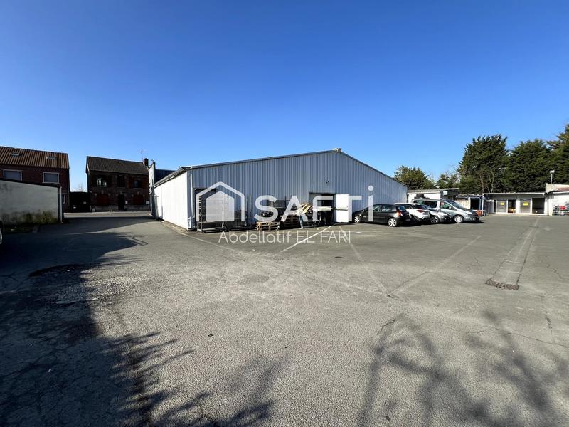 Local commercial - 400 m² - 1 pièce