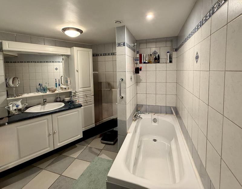 Maison - 144 m² - 7 pièces