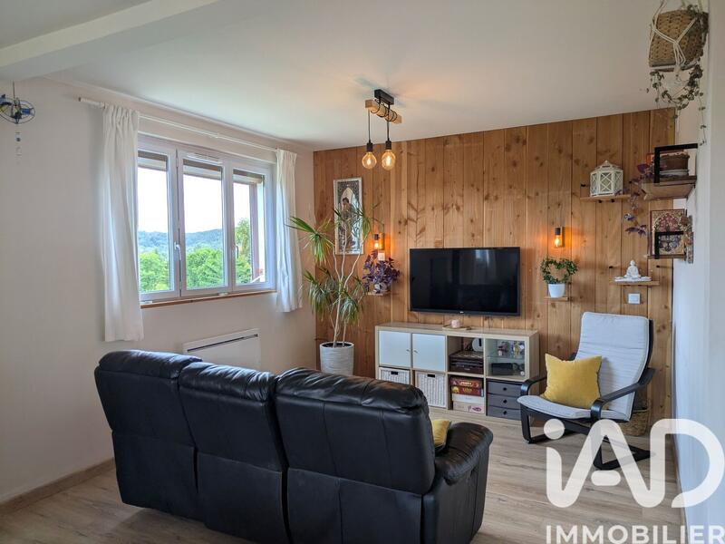 Maison - 111 m² - 4 pièces