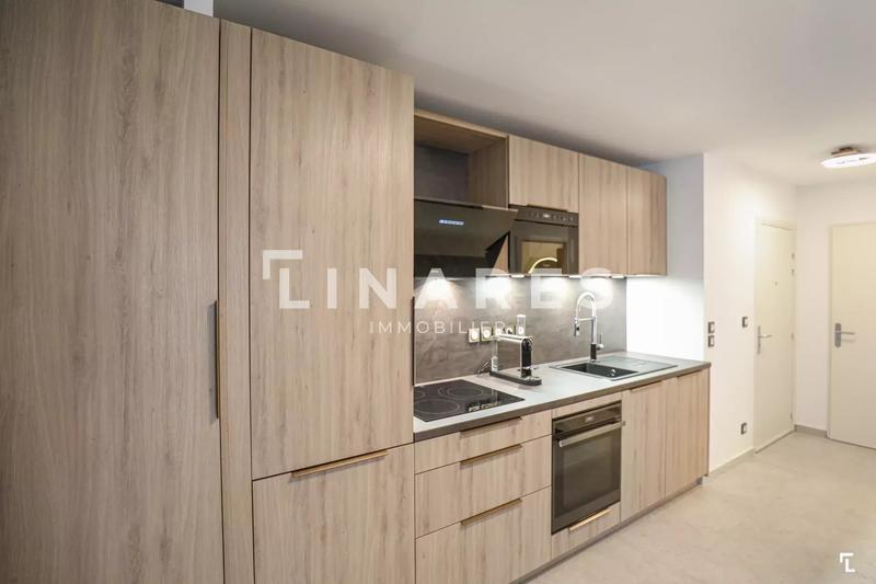 Appartement - 60 m² - 2 pièces