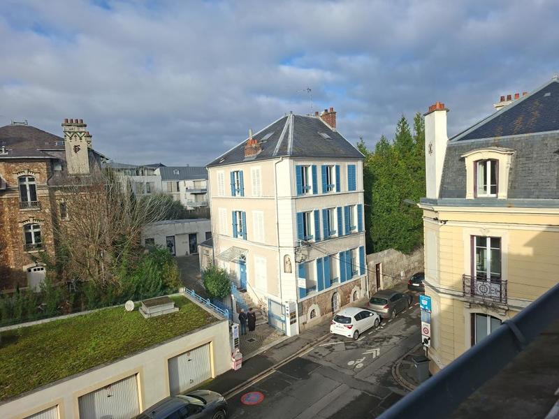 Studio - 15 m² - 1 pièce