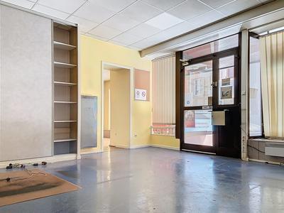 Local commercial - 96 m²